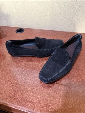 Black Suede Slip-On Loafers — Classic Everyday Flats